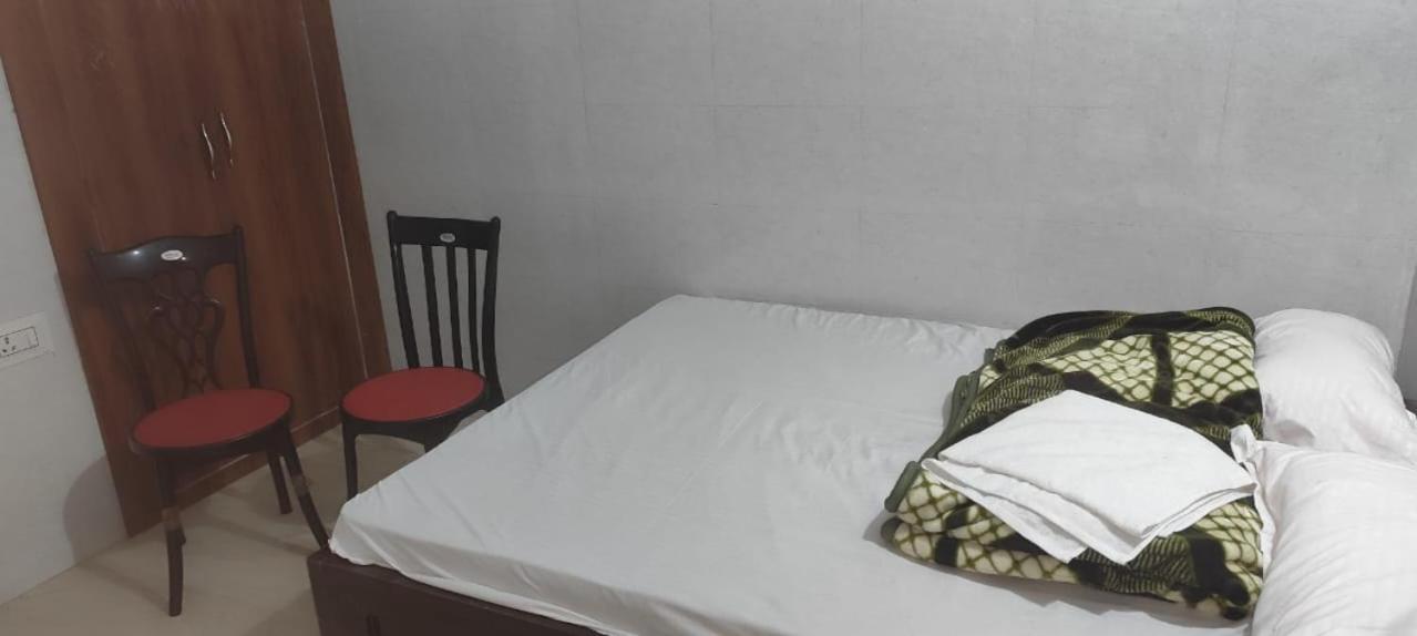 Hotel Radhey Krishna Patna  Zewnętrze zdjęcie